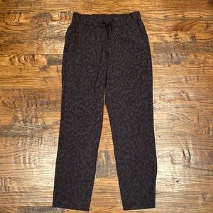 Lululemon On The Fly Jogger